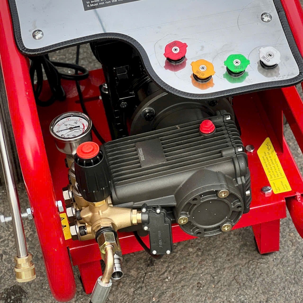 Máy rửa xe có rulo Deko DK-X35 (1tx1)