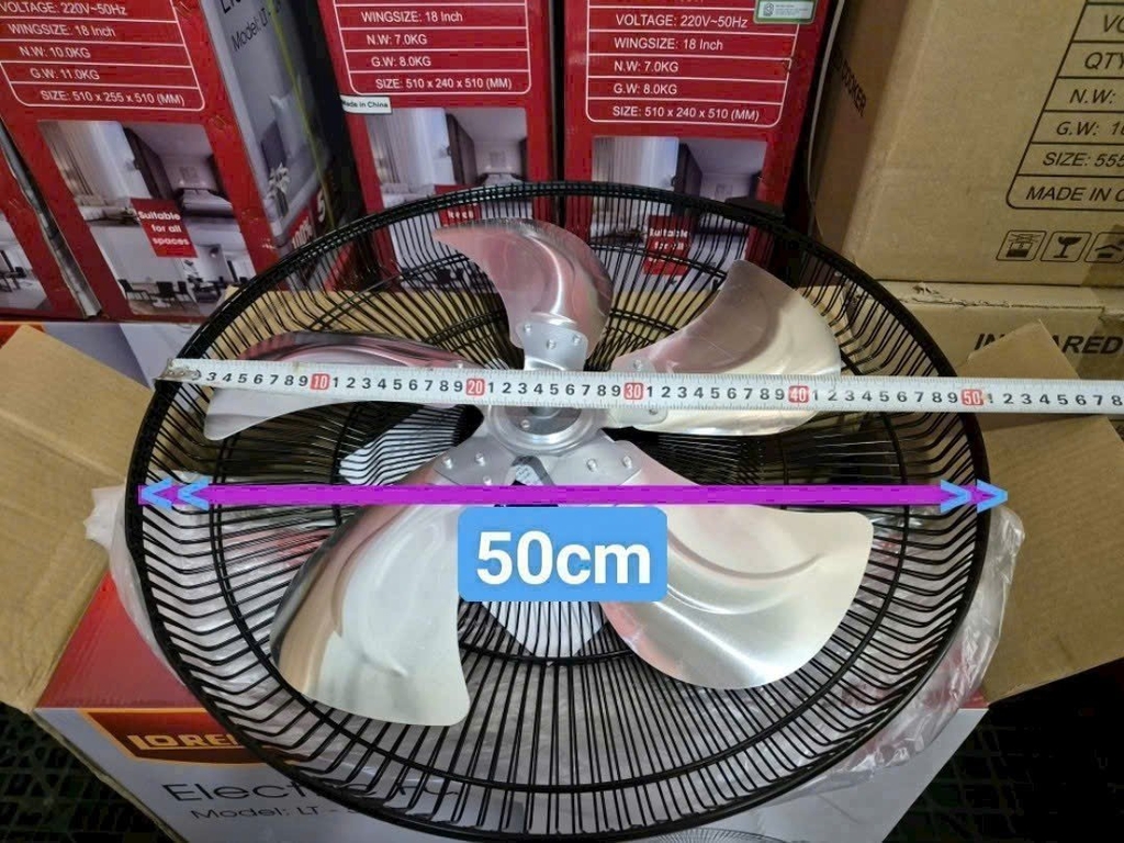 Quạt chân quỳ Lorente LT520