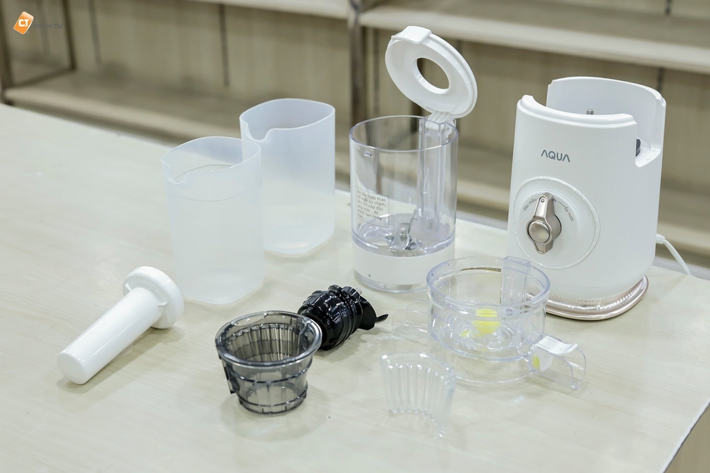 Máy ép chậm AQUA AQS-JSJ0901RW (1tx4)