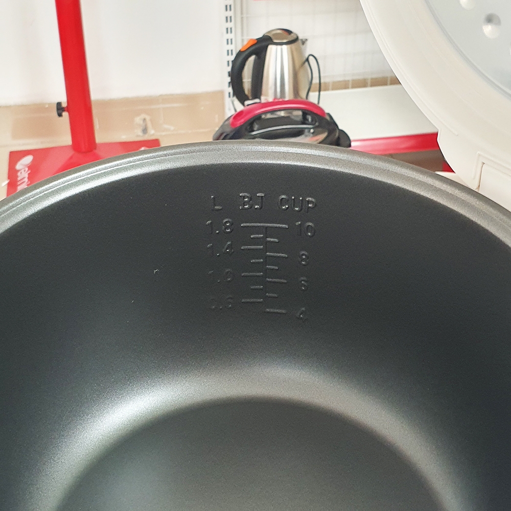 Nồi cơm điện 1.2L Fujika FJ-NC1208 (1tx9)