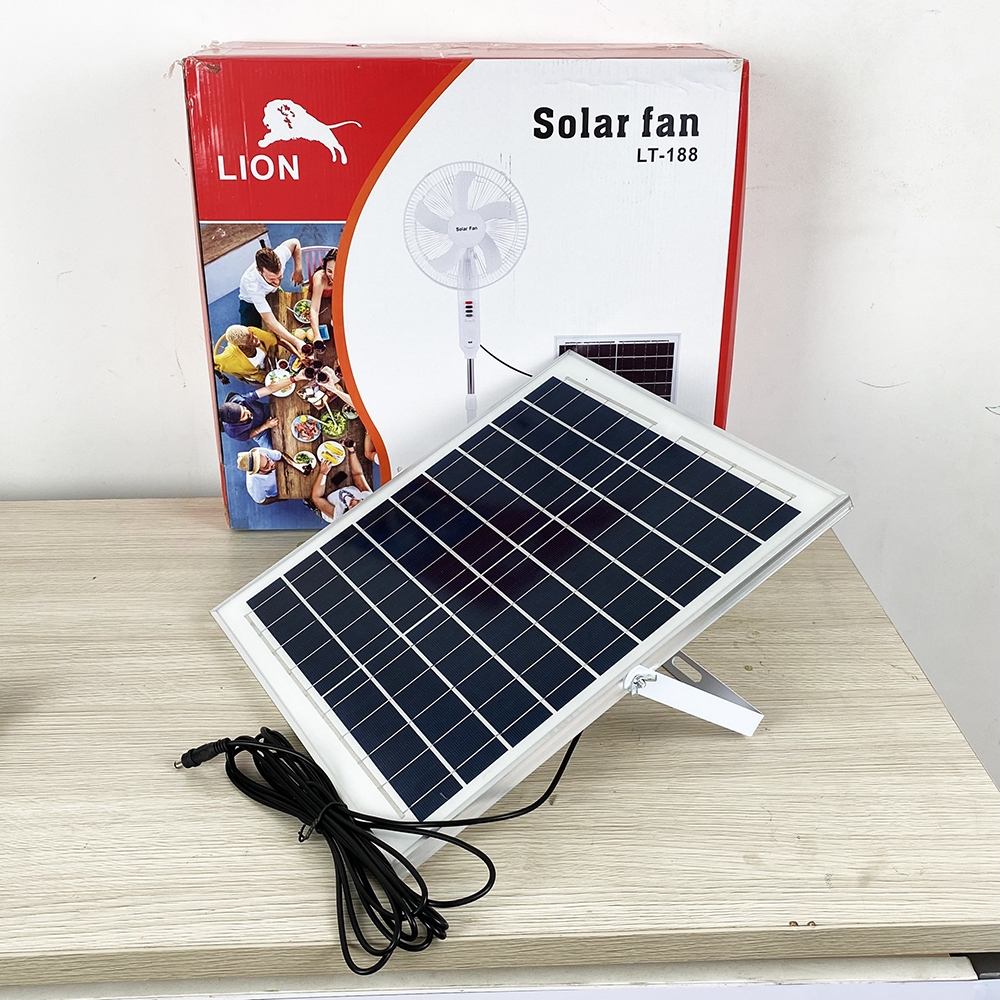 Quạt năng lượng mặt trời Lion LT-188 (1tx4)