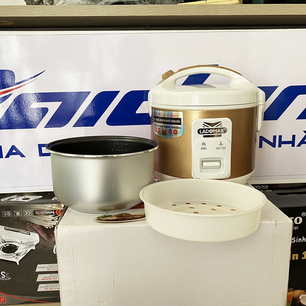 Nồi cơm điện 1.8L Ladomax Ha-7718 (1tx6)