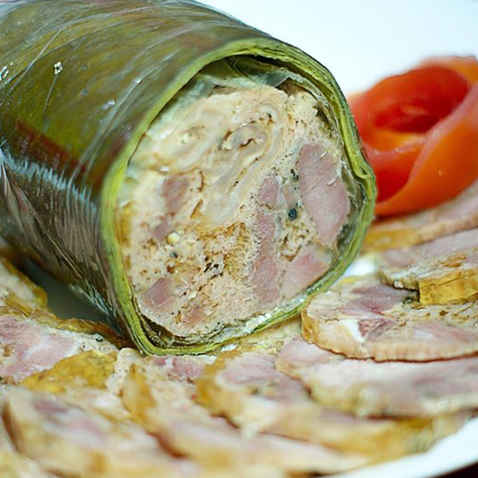 Giò đà điểu Ước Lễ - món ăn lạ miệng không thể chối từ