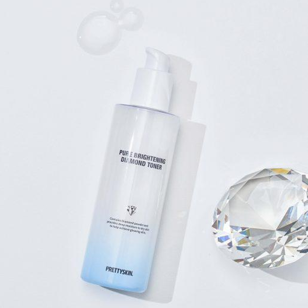 Nước hoa hồng Dưỡng Trắng Căng Bóng Pretty Skin Pure Brightening Diamond Toner 150ml