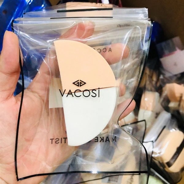 Bông Phấn Ướt Tam Giác Vuông Vacosi Quater Sponge (Bịch 2 Miếng) - BP11