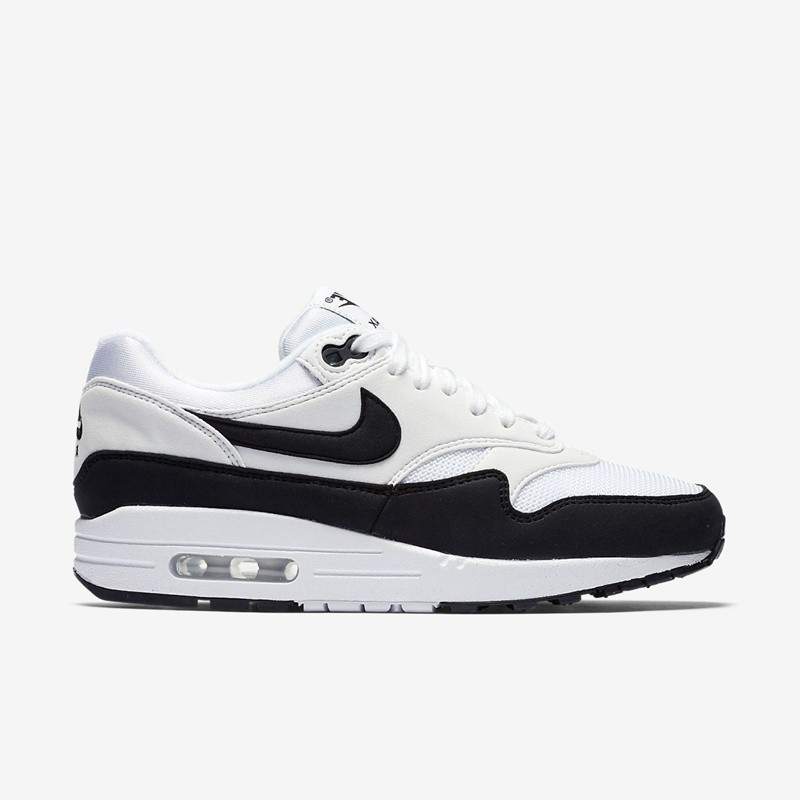 air max 1s black