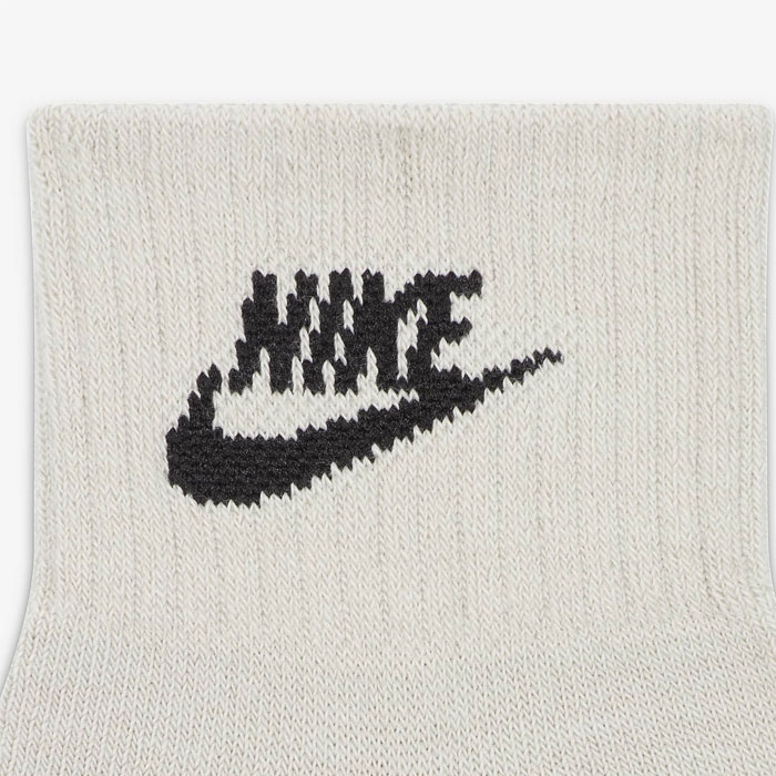 Tất thể thao Unisex Nike Everyday Essential DX5074-903