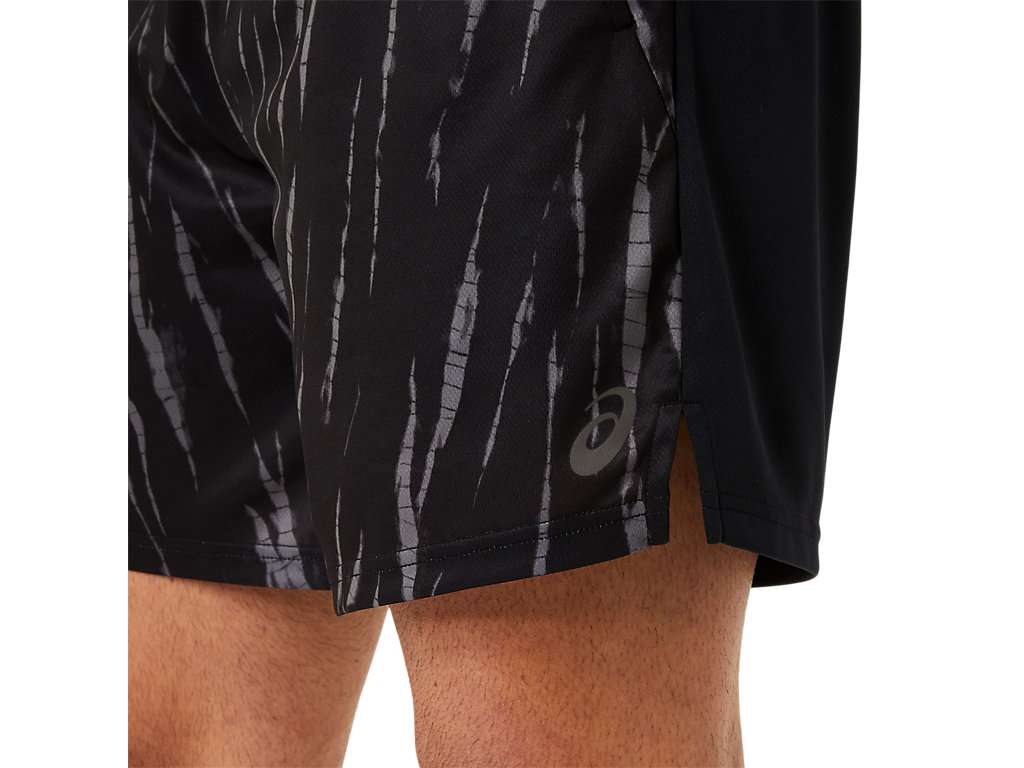 Quần short tập luyện ASICS Nam SEASONAL ALLOVER PRINT 7IN short 2031E693.001