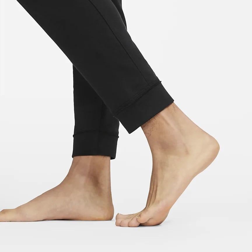 Quần nỉ Nam Nike TF PANT CORE DM7834-010
