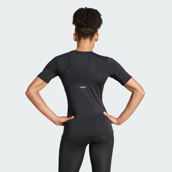 Áo T-shirt tập luyện adidas Techfit Training Nữ - IK7920