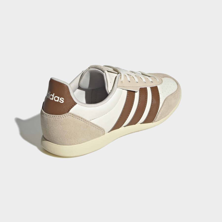 Giày thời trang adidas Barreda Lo Nữ - HQ7389