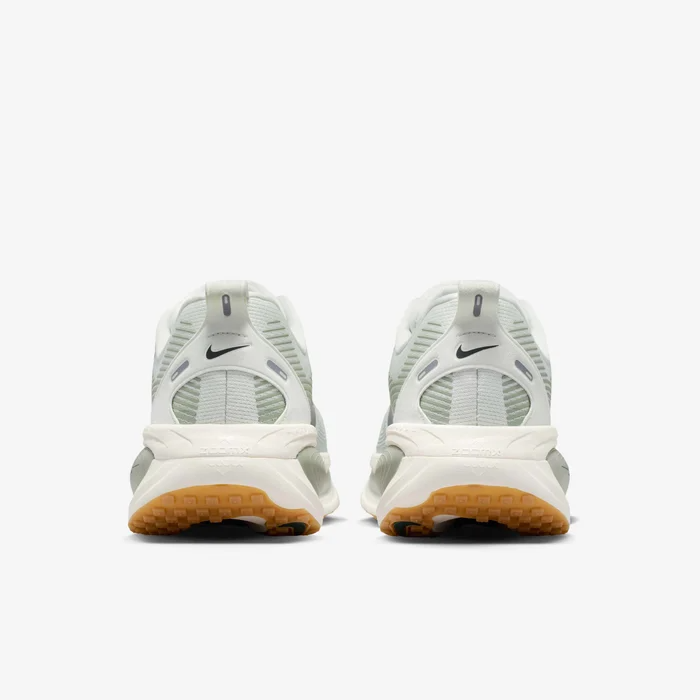 Giày chạy bộ Nike Vomero 18 Nam - HM6803-020