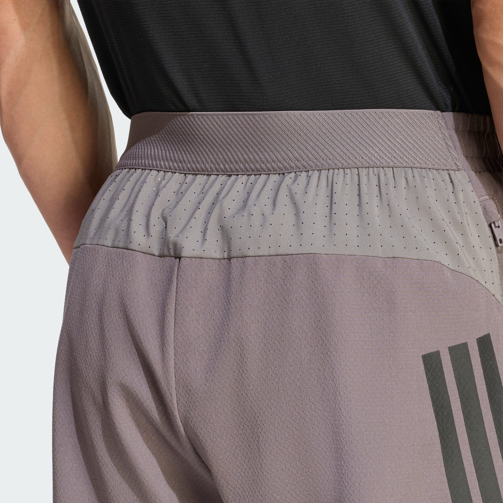 Quần short tập luyện adidas D4T Power 3 sọc Nam - KD0356