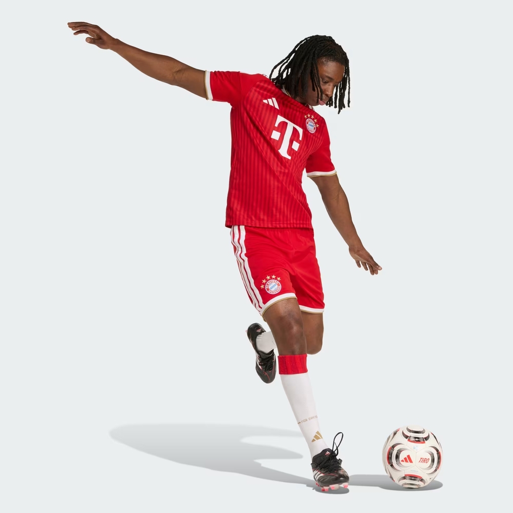 Quần short bóng đá adidas Sân nhà FC Bayern 26/27 Nam - JZ3060