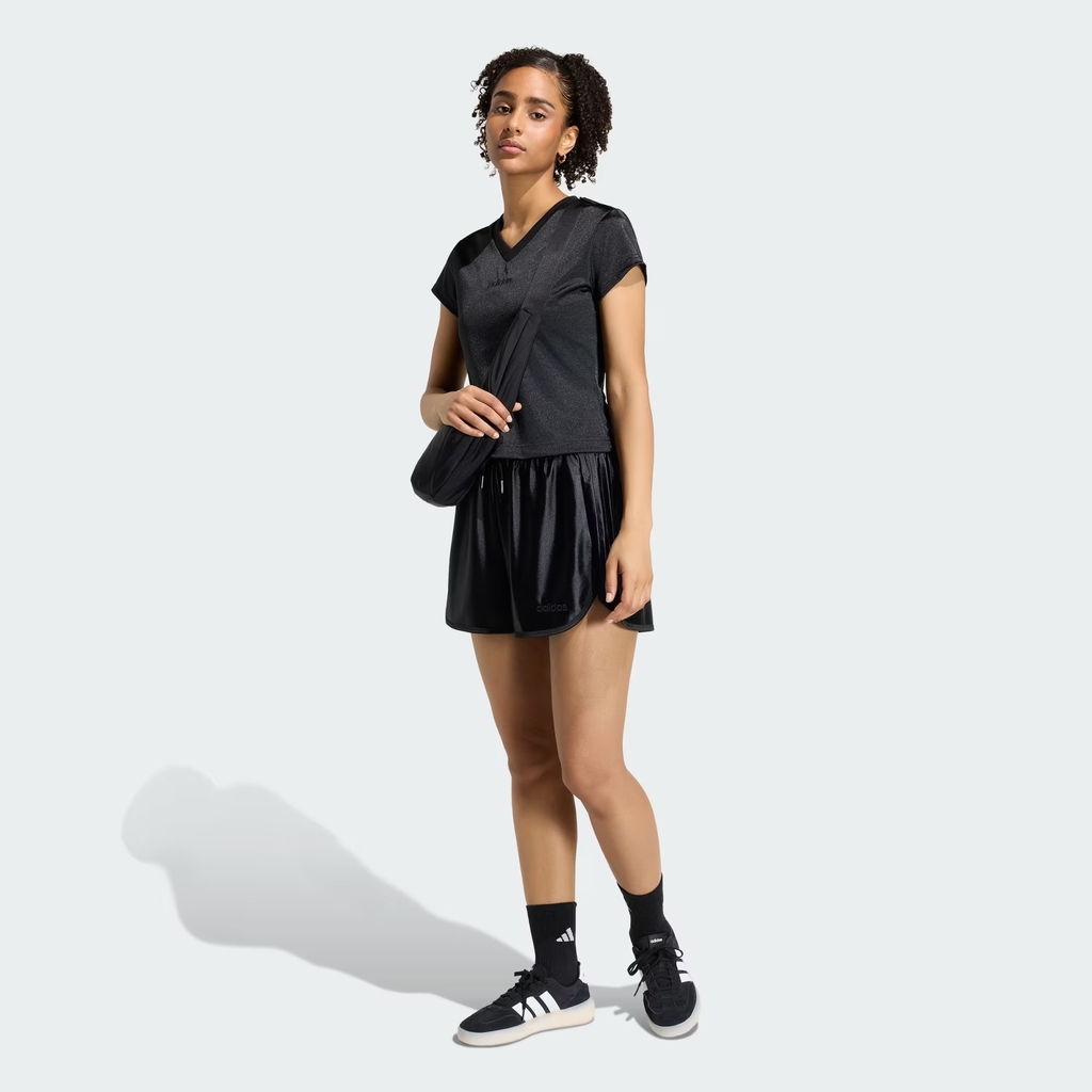 Quần short adidas Seasonal Essentials Nữ - KH1605