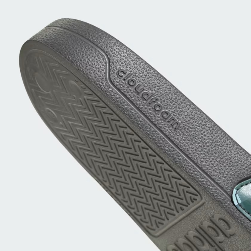 Dép quai ngang adidas Adilette Shower - Minecraft Unisex - HQ2584