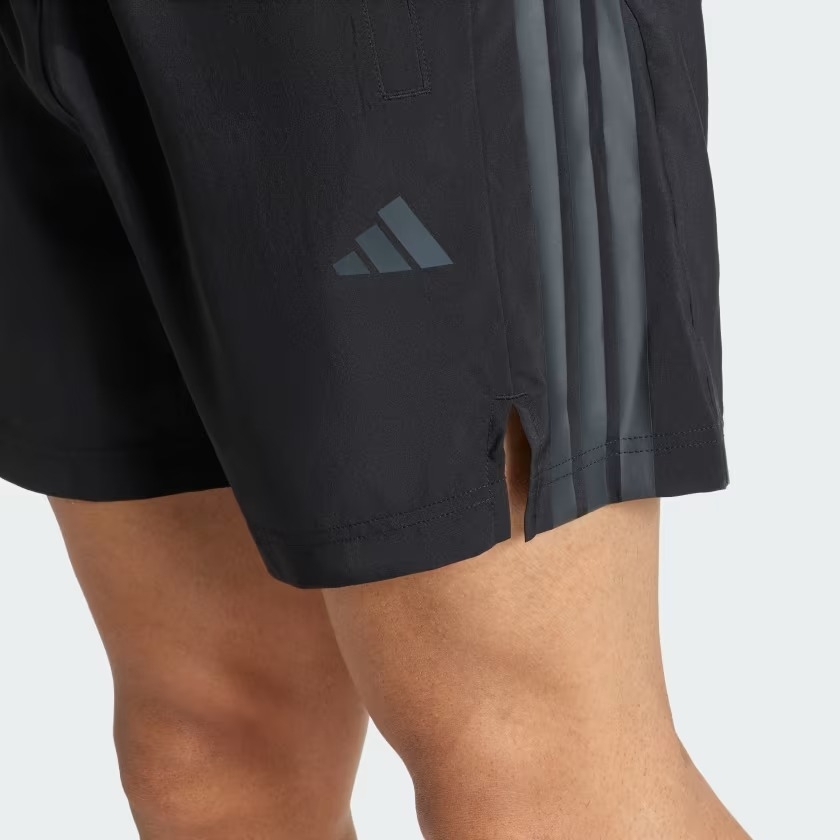 Quần short tập luyện adidas Tech Essentials 3 sọc Nam - KE9870