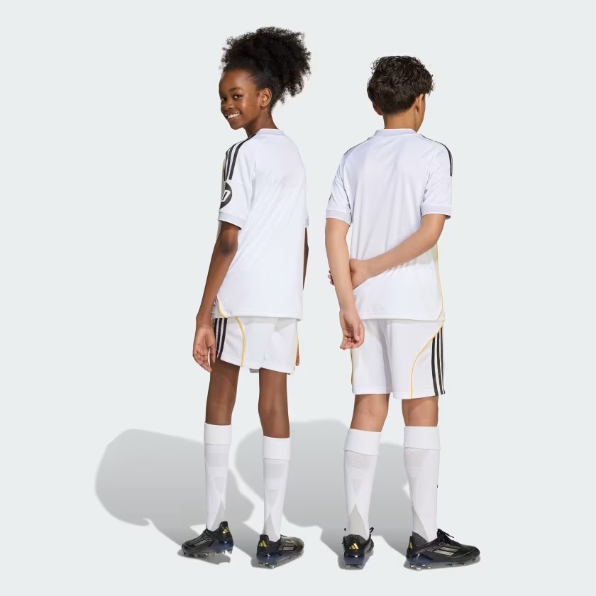 Quần short trẻ em bóng đá adidas Sân nhà Real Madrid 25/26 Unisex - JN8878