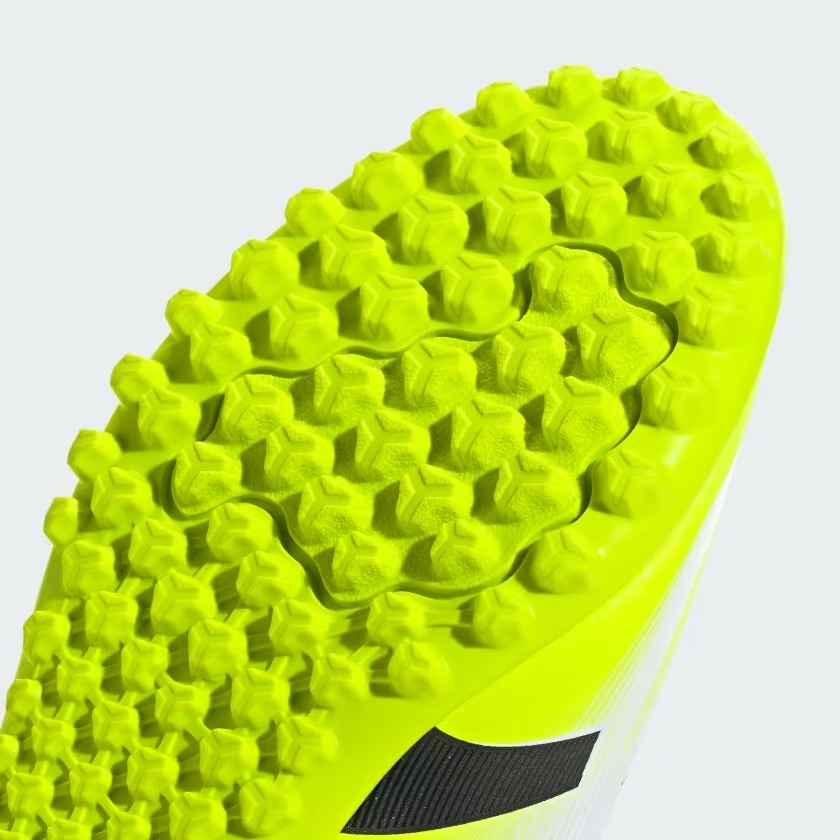 Giày bóng đá trẻ em adidas Predator Club Unisex - JH8862