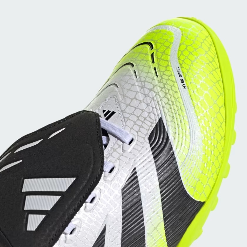 Giày bóng đá adidas Predator League Unisex - JQ1072