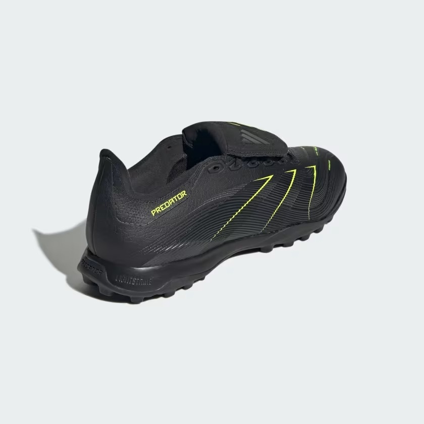 Giày bóng đá adidas Predator League Unisex - JQ1073