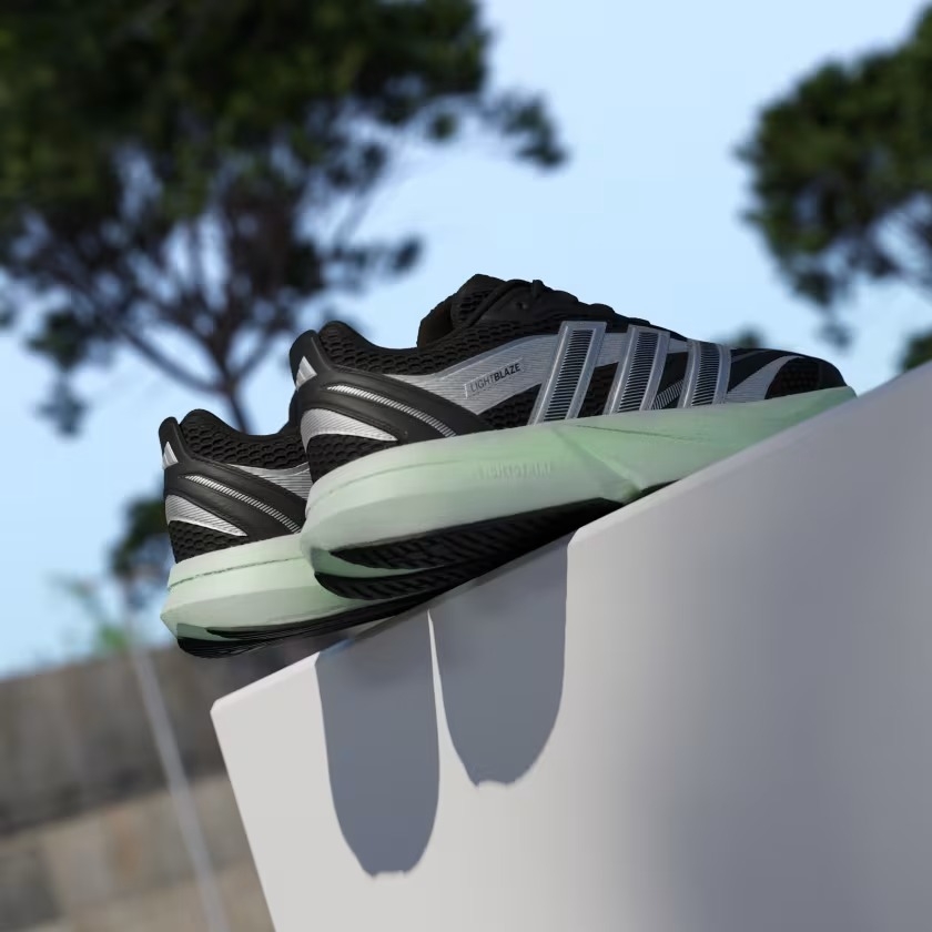 Giày thời trang adidas Lightblaze Glow Nam - JP6321