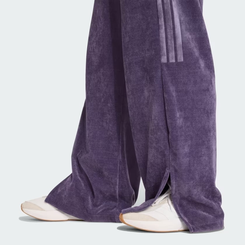 Quần nhung adidas Tiro Nữ - JM1804