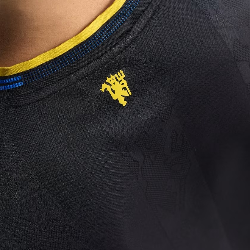 Áo jersey bóng đá adidas Manchester United 25/26 Third Authentic Nam - JI7419