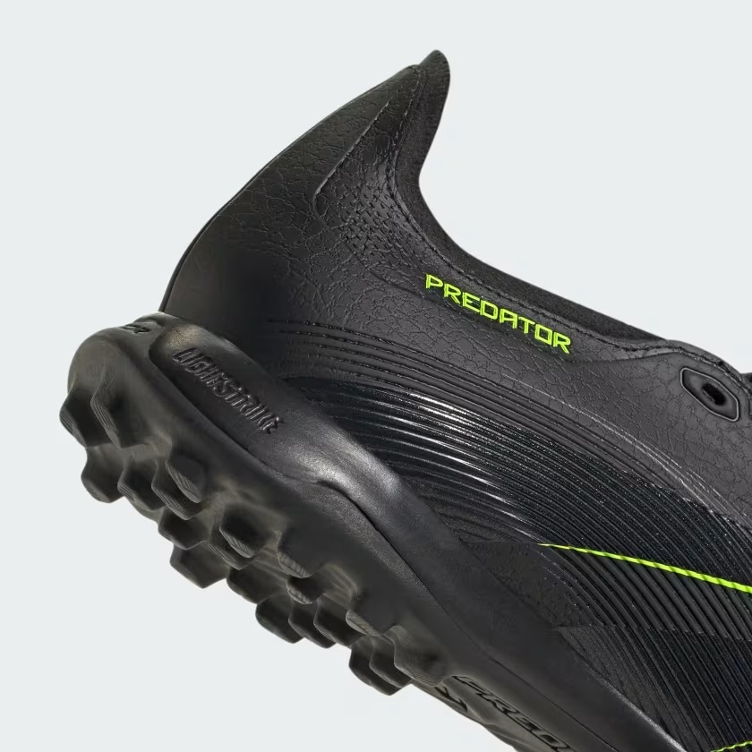 Giày bóng đá adidas Predator League Unisex - JQ1073