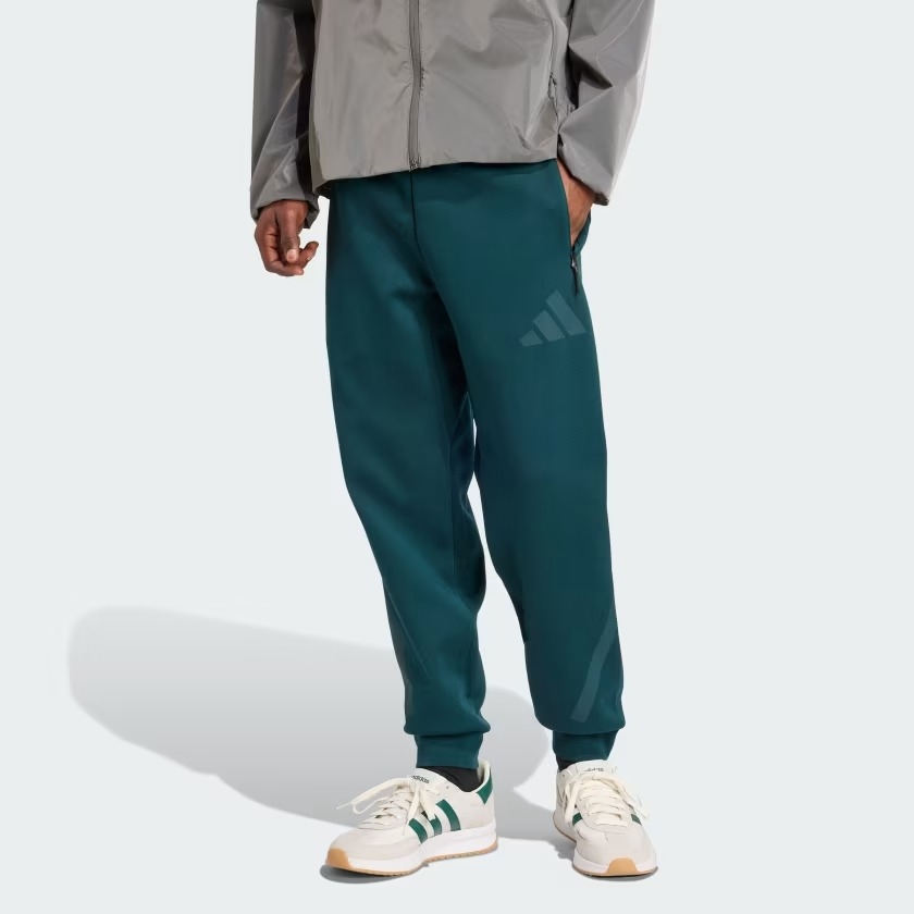 Quần nỉ adidas Z.N.E. Nam - JW4724