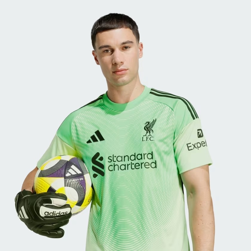 Áo jersey bóng đá adidas Thủ môn Liverpool FC 25/26 Nam - JZ4088