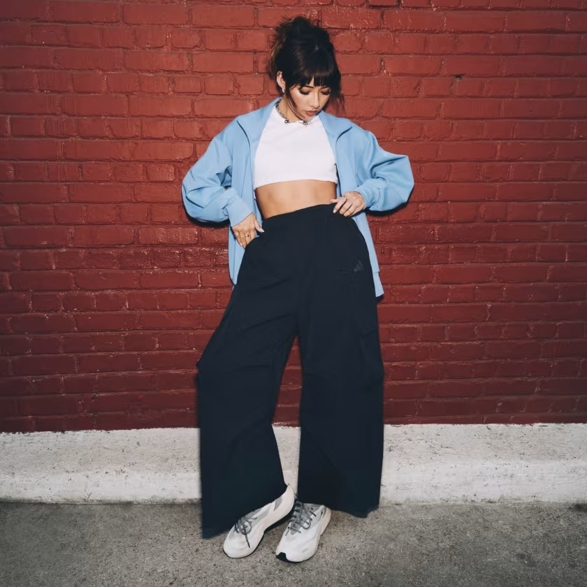 Giày thời trang adidas Lightblaze Nữ - JS4256