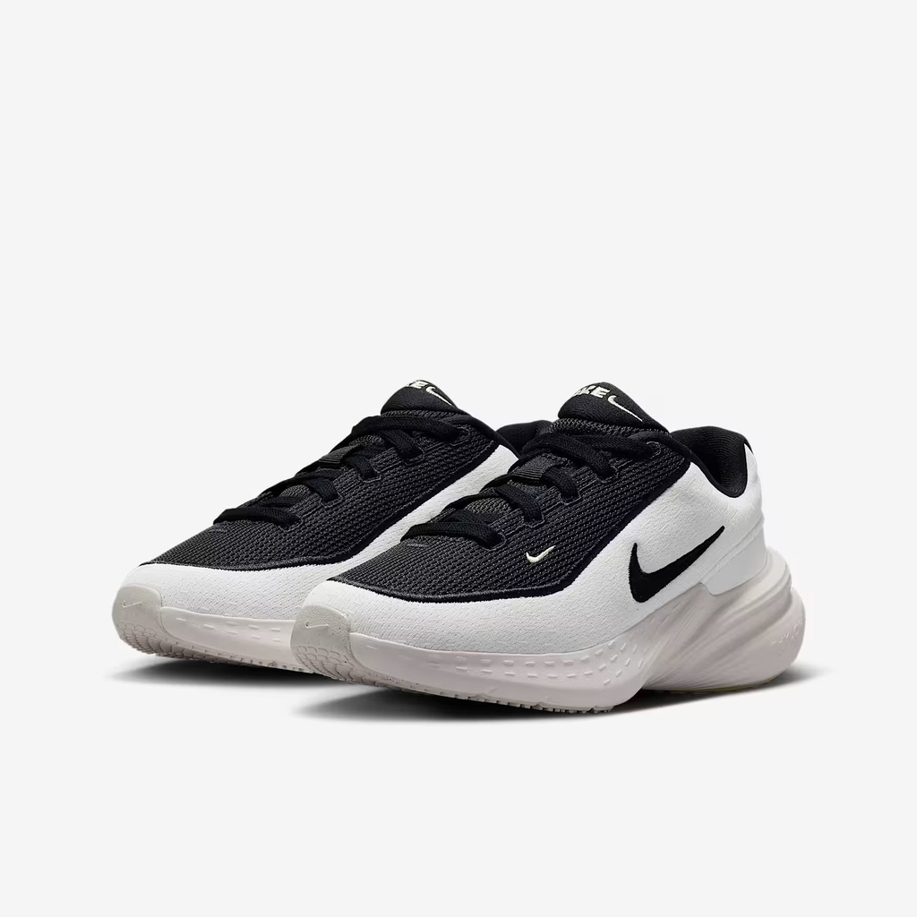 Giày chạy bộ trẻ em Nike Uplift Sc (Gs) IF1749-100
