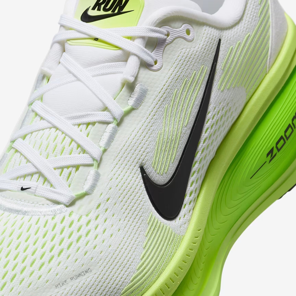 Giày chạy bộ Nike Vomero 18 Nam HM6803-100