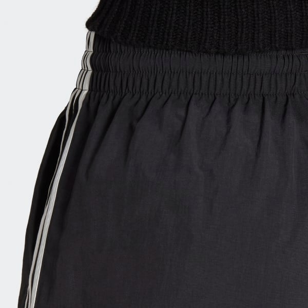 Quần short thể thao 3 sọc adidas Nữ - HT3397