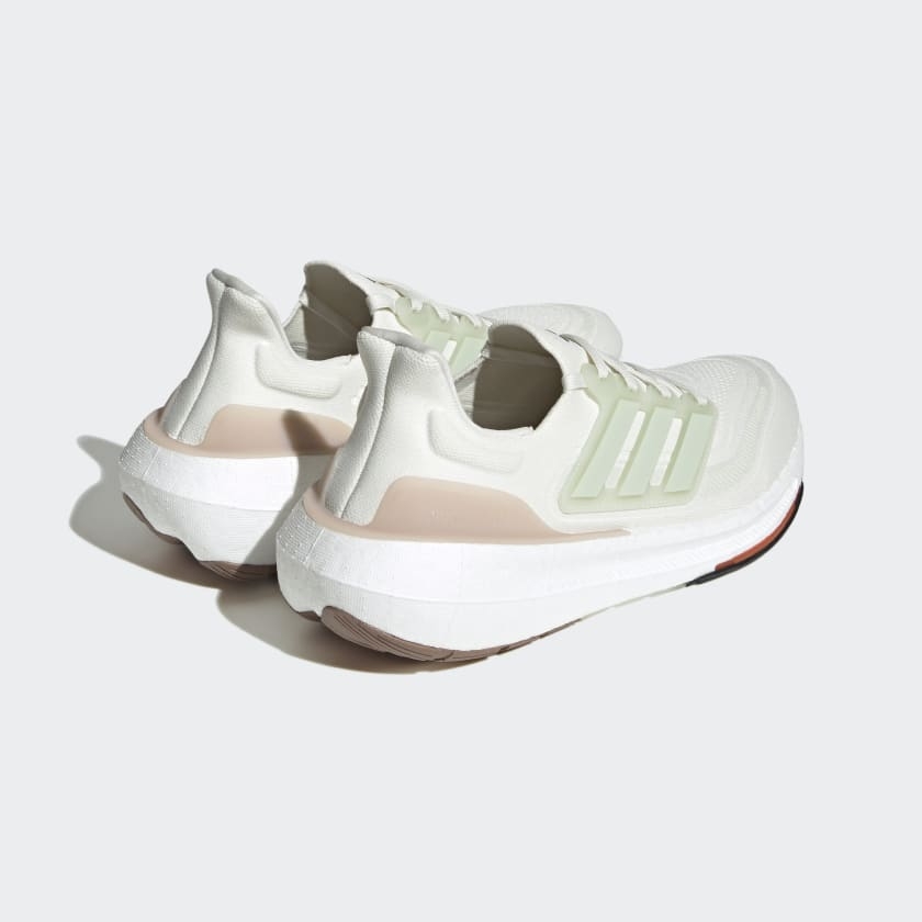 Giày chạy bộ unisex adidas ULTRABOOST LIGHT - HQ6338