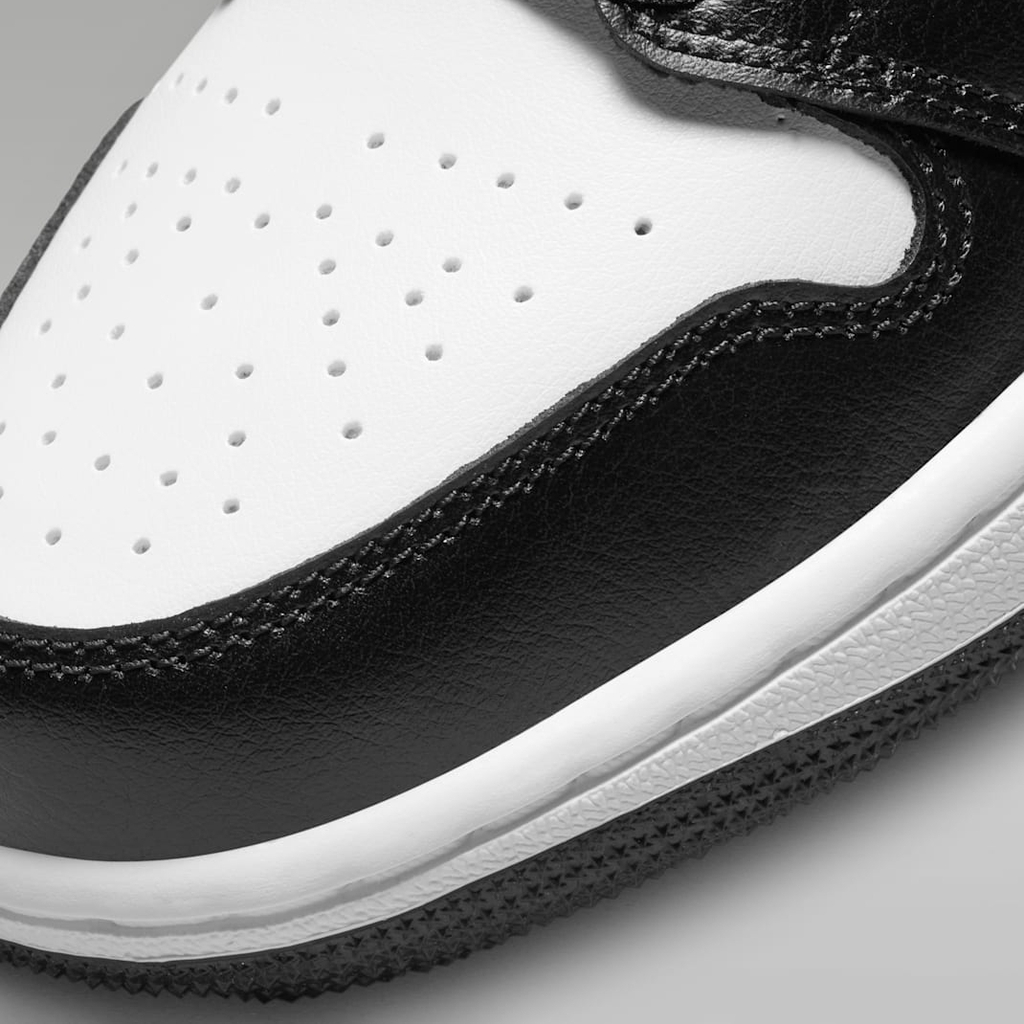 Giày bóng rổ Air Jordan 1 Low Nike Nữ DC0774-101