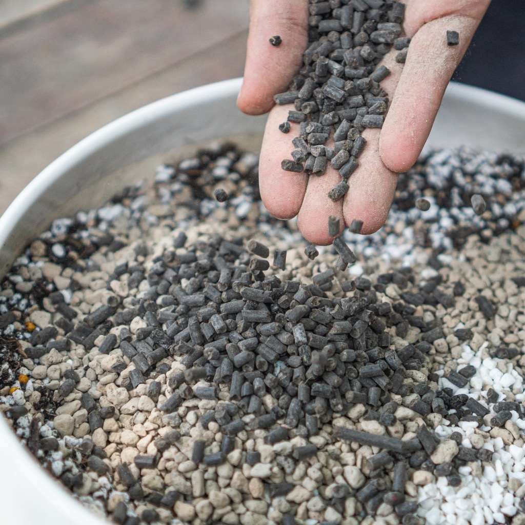 [200g] Phân hữu cơ dạng viên - Giúp cây up size nhanh, tốt cho bộ rễ | Joy Garden