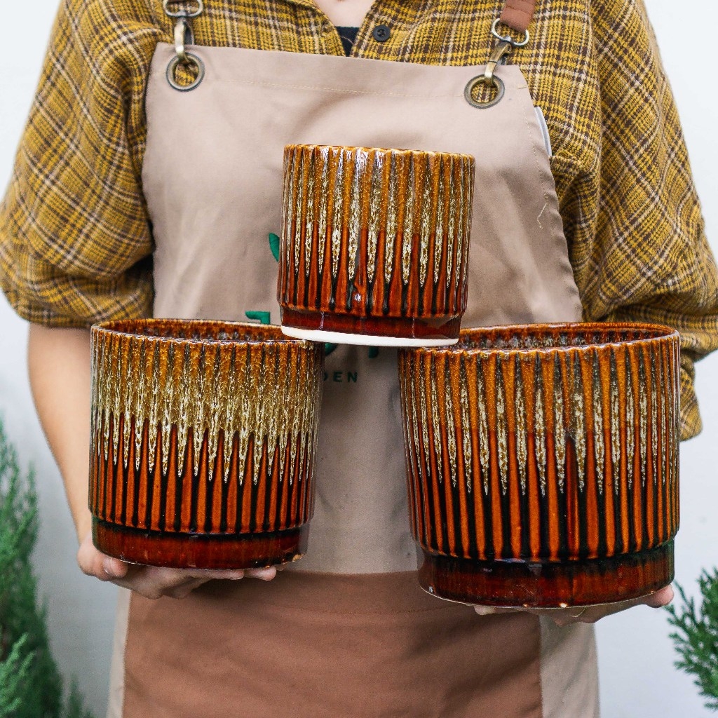 Chậu Trụ Kẻ Vintage