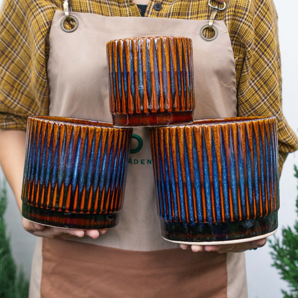 Chậu Trụ Kẻ Vintage