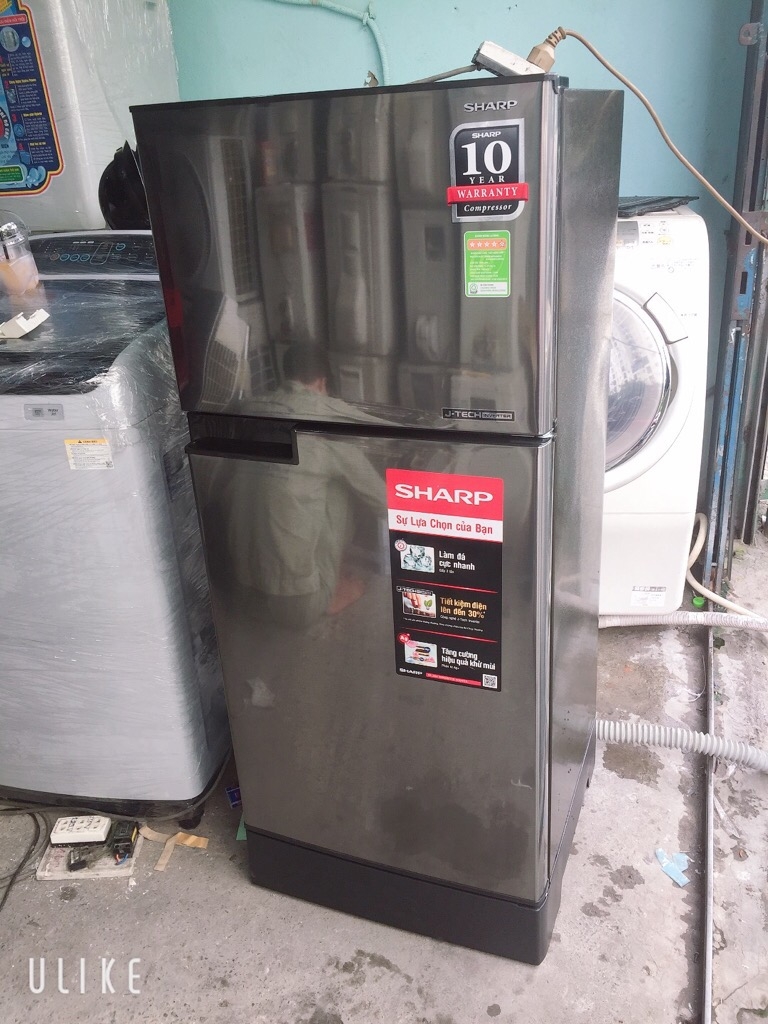 Tủ lạnh cũ Sharp Inverter 165 lít SJ-X176E-SL MỚI 99%
