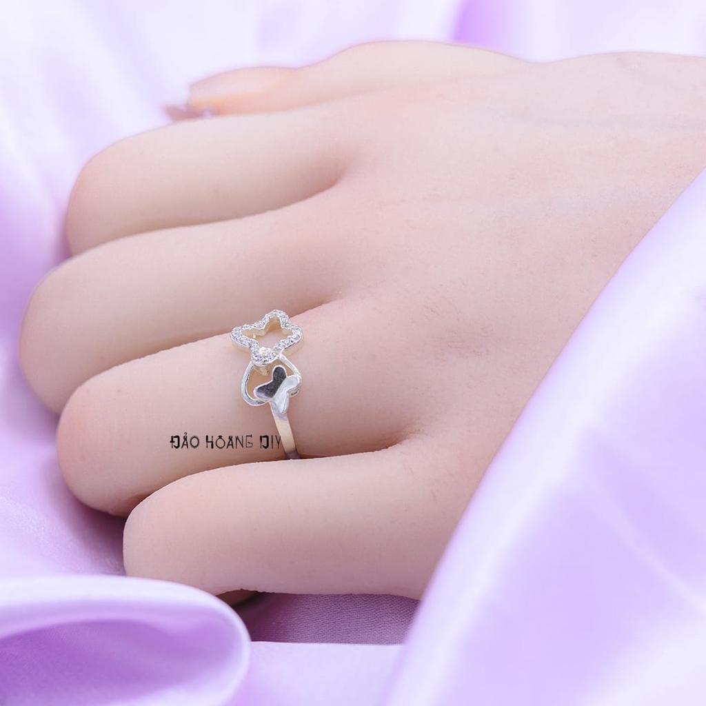 Nhẫn Bạc Nữ Trơn Thiết Kế Đính Đá Cách Điệu N2408260022