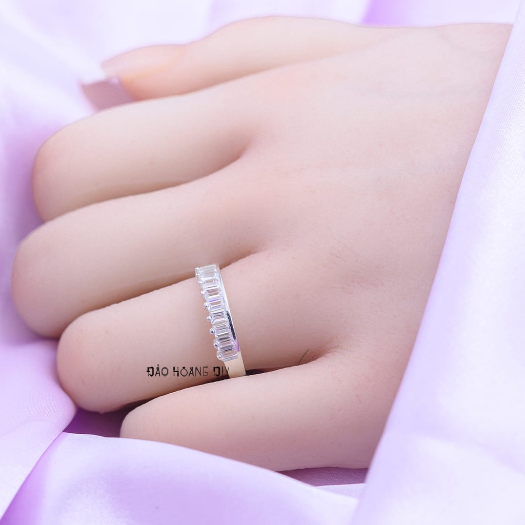 Nhẫn Bạc Nữ Trơn Thiết Kế Đính Đá N2408260047