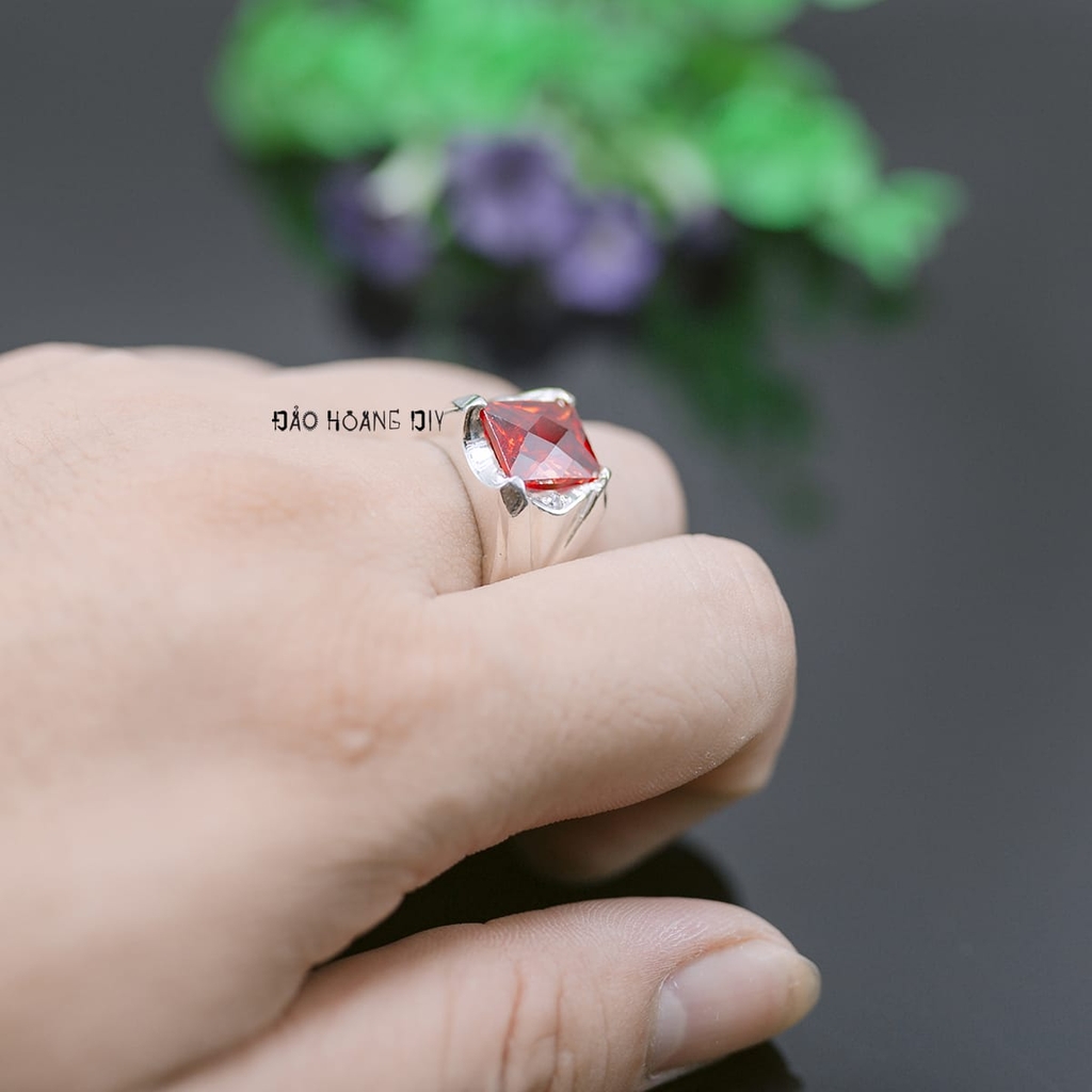 Nhẫn Bạc Nam Phong Thủy Đá Đỏ N2408080004
