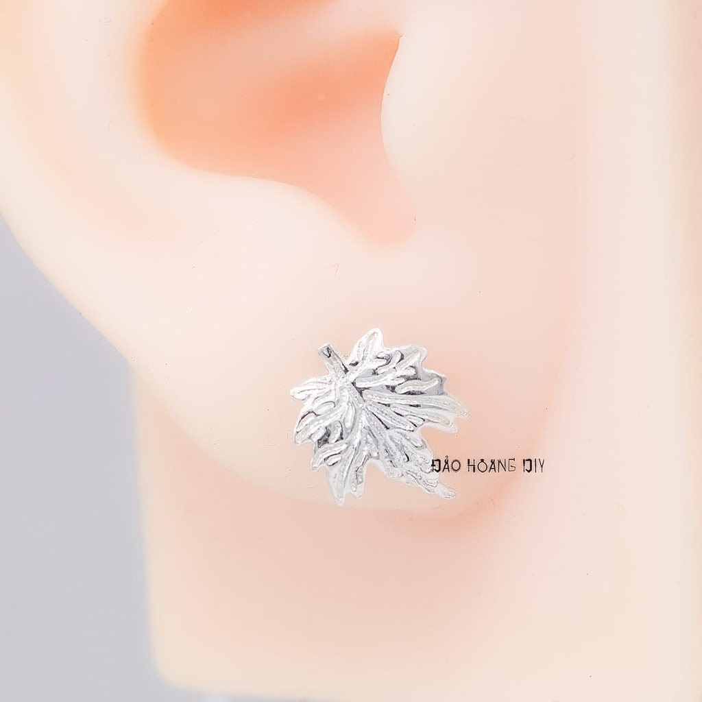 Bông Tai Bạc Nữ S925  Kiểu Nụ Hình Lá Phong Duyên Dáng Thu Hút H2410230012