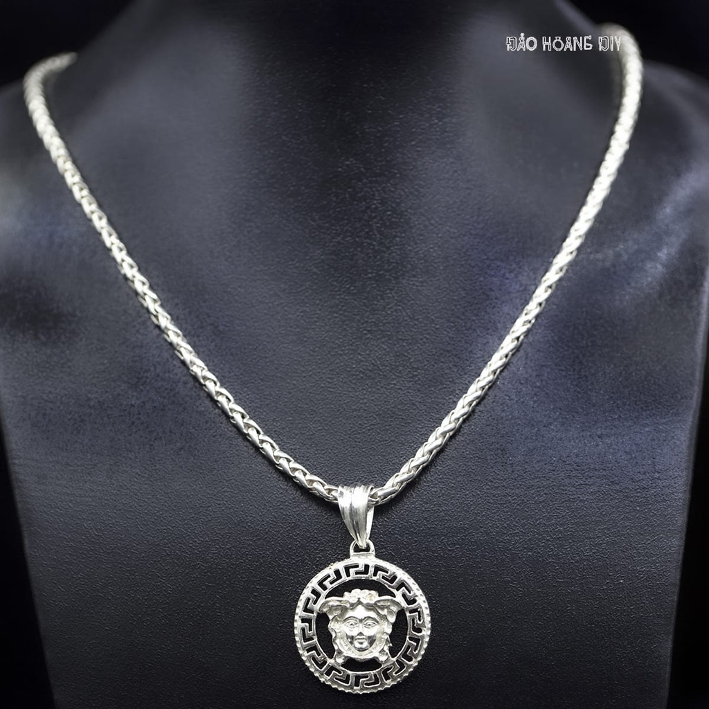 Mặt Dây Chuyền Bạc Nam S990 Mặt Tròn Versace M2409290002