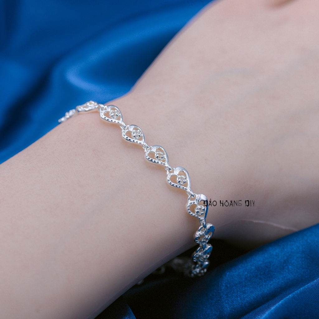 Lắc Tay Bạc Nữ Hình Trái Tim Cách Điệu Tinh Tế L2410070049
