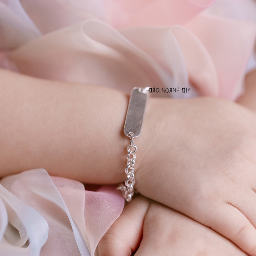 Lắc Tay Bạc Trẻ Em S999 Mặt Chữ Nhật Khắc Tên Theo Yêu Cầu L2410150083