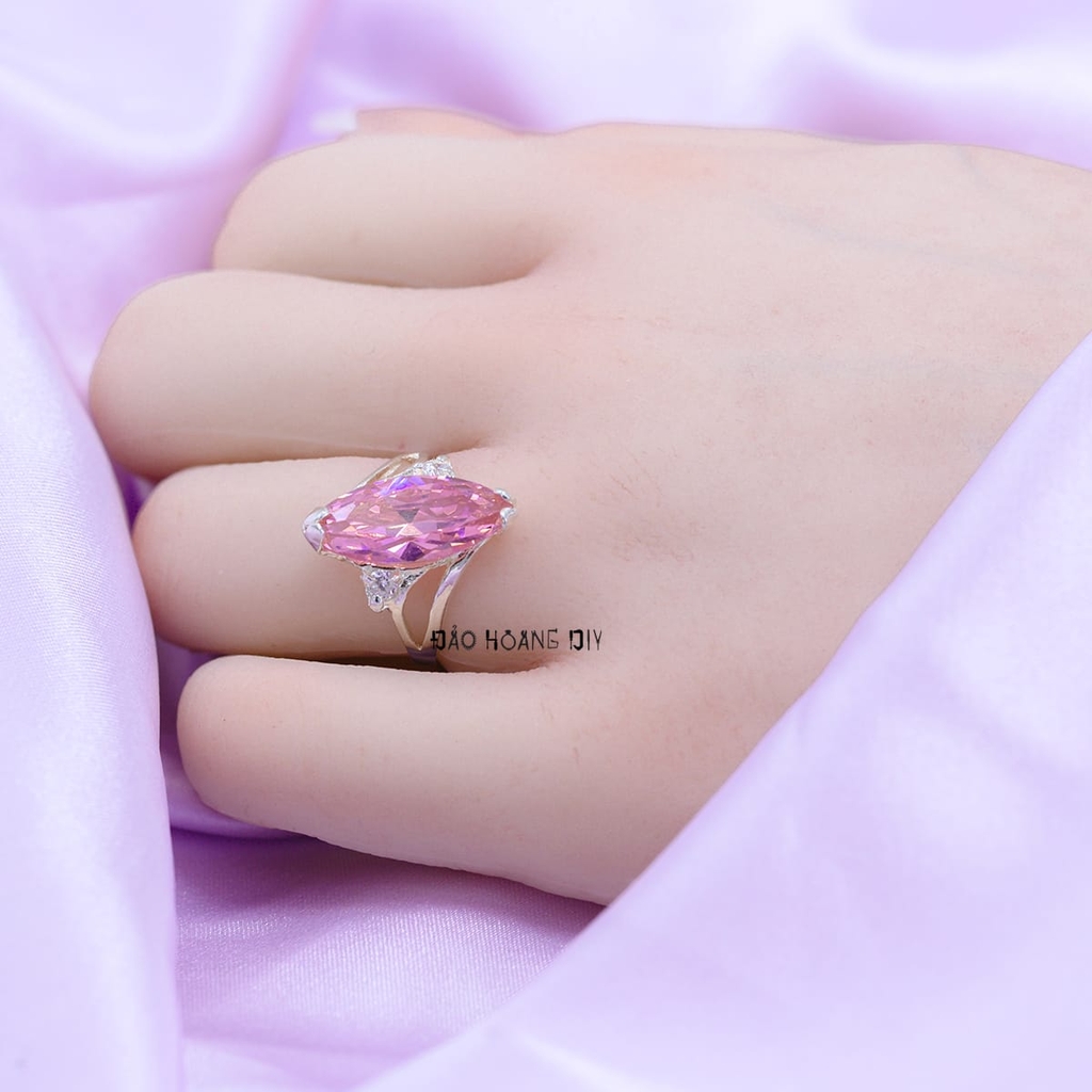 Nhẫn Bạc Nữ Phong Thủy Đá Hồng N2409060011