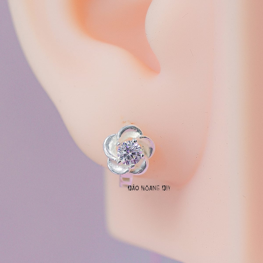 Bông Tai Bạc Nữ S925 Khong Tròn Hoa 5 Cánh Trơn Xoáy Nhỏ Xinh H2410280011